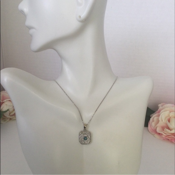 14k BLUE/WHITE DIAMOND PENDENT W/ 14k CHAIN - Picture 4 of 6